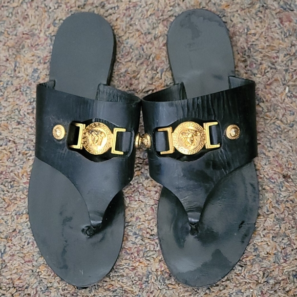 Versace Slippers - Picture 3 of 3